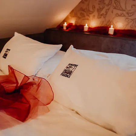 克鲁姆洛夫斯卡博达卡酒店