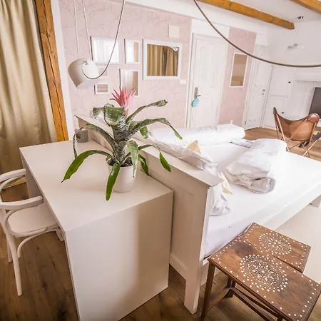 크룸로프스카 포하트카 5*