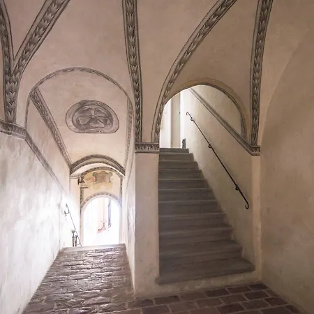 크룸로프스카 포하트카 호텔