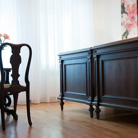 호텔 크룸로프스카 포하트카 5*